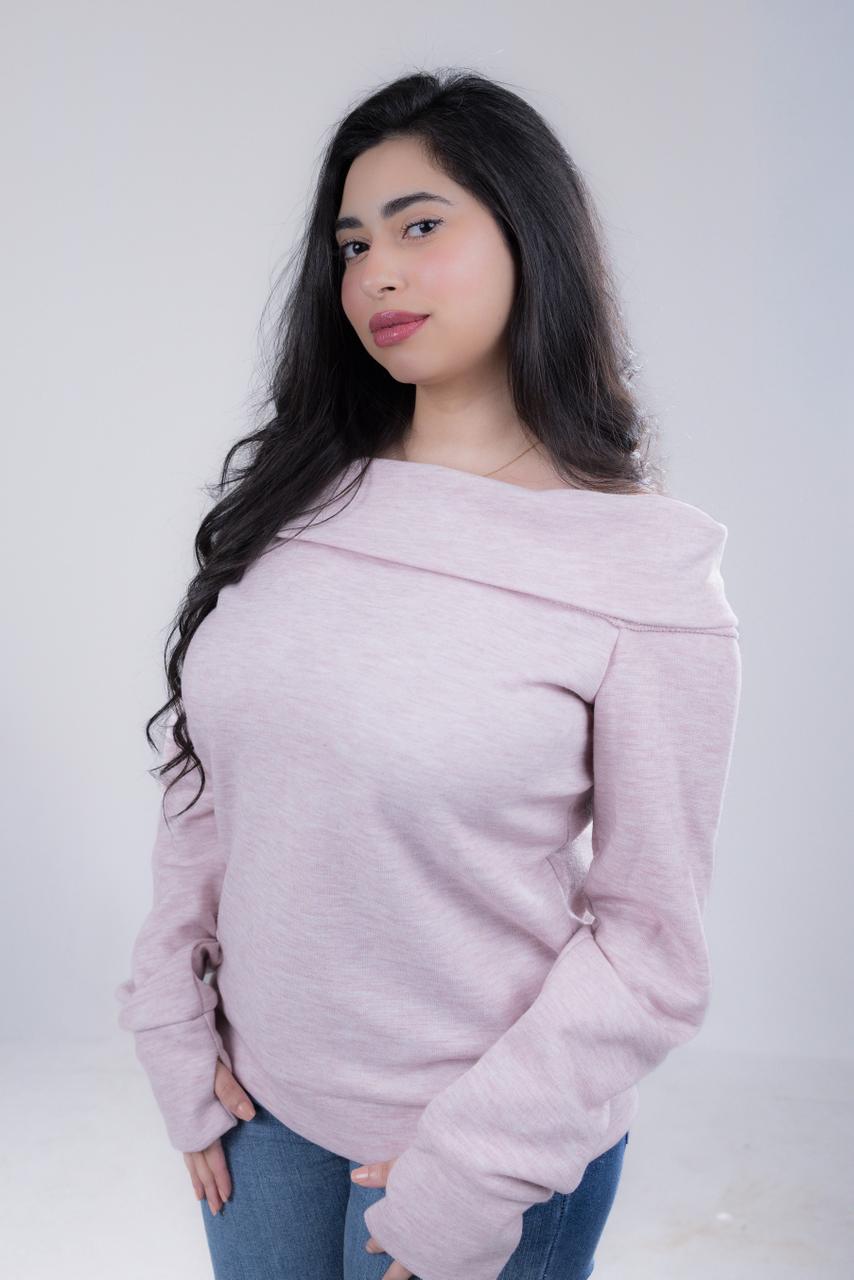 Offshoulder pullover in Pink