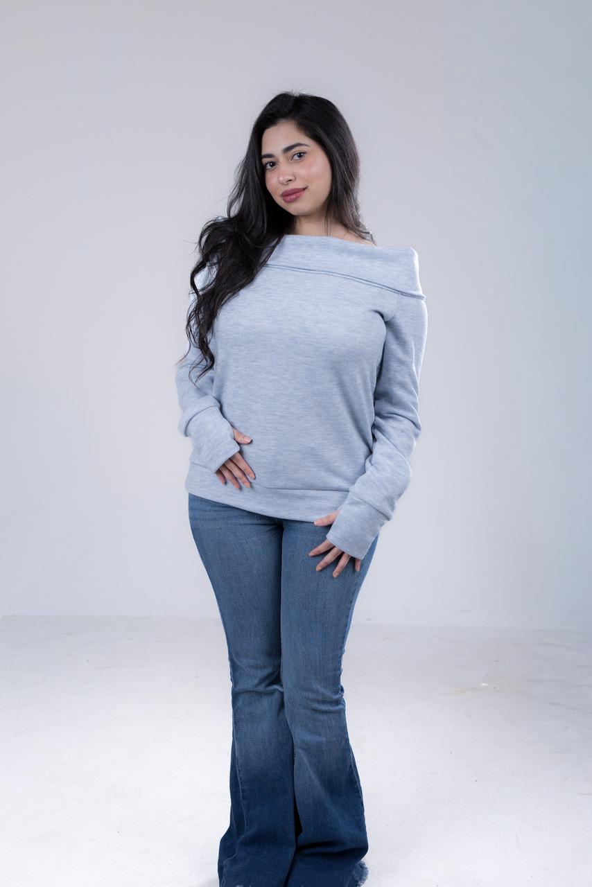 Offshoulder pullover in Baby Blue