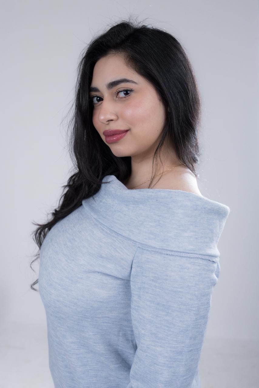 Offshoulder pullover in Baby Blue