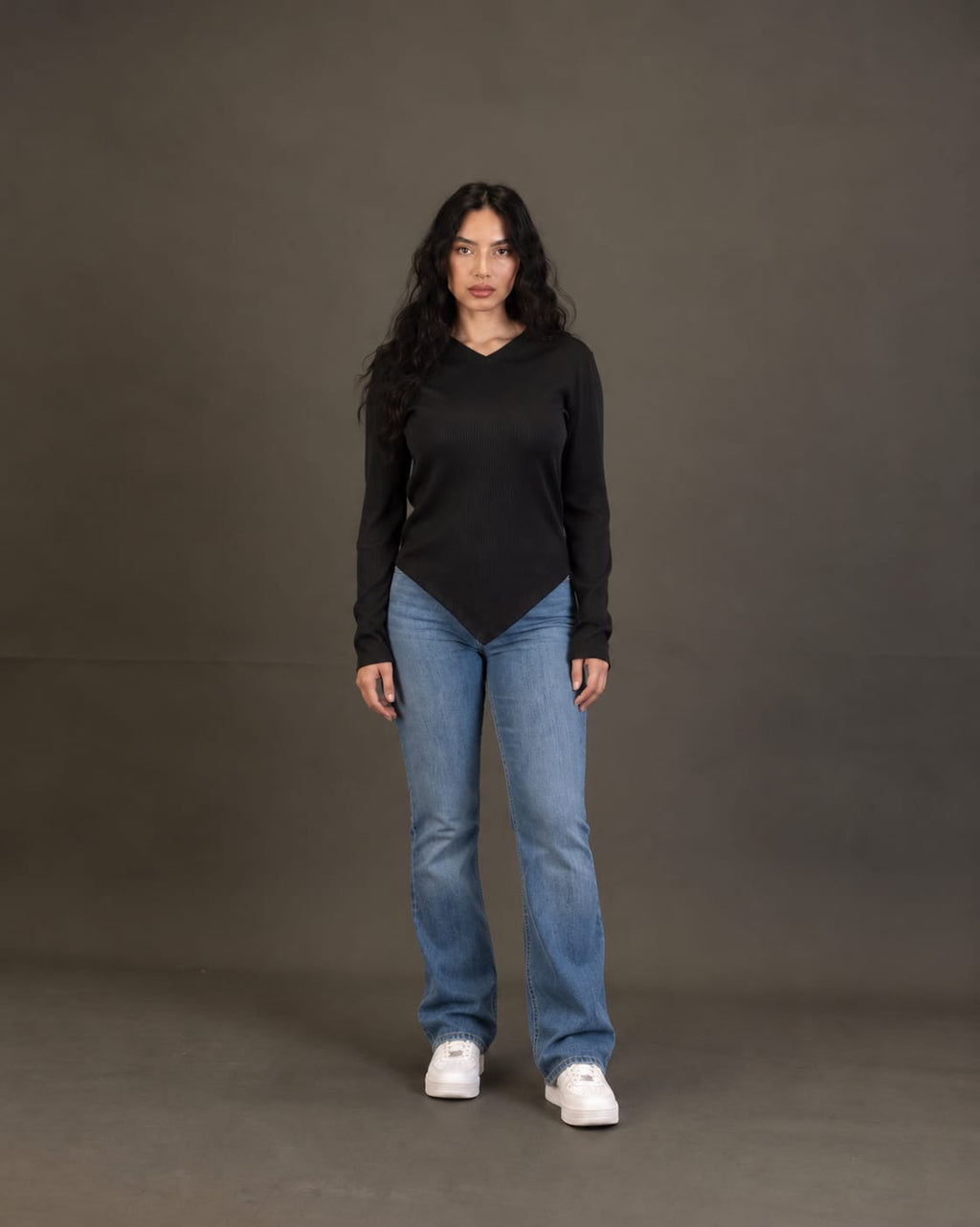 Basic Ribbed Pullover in Black