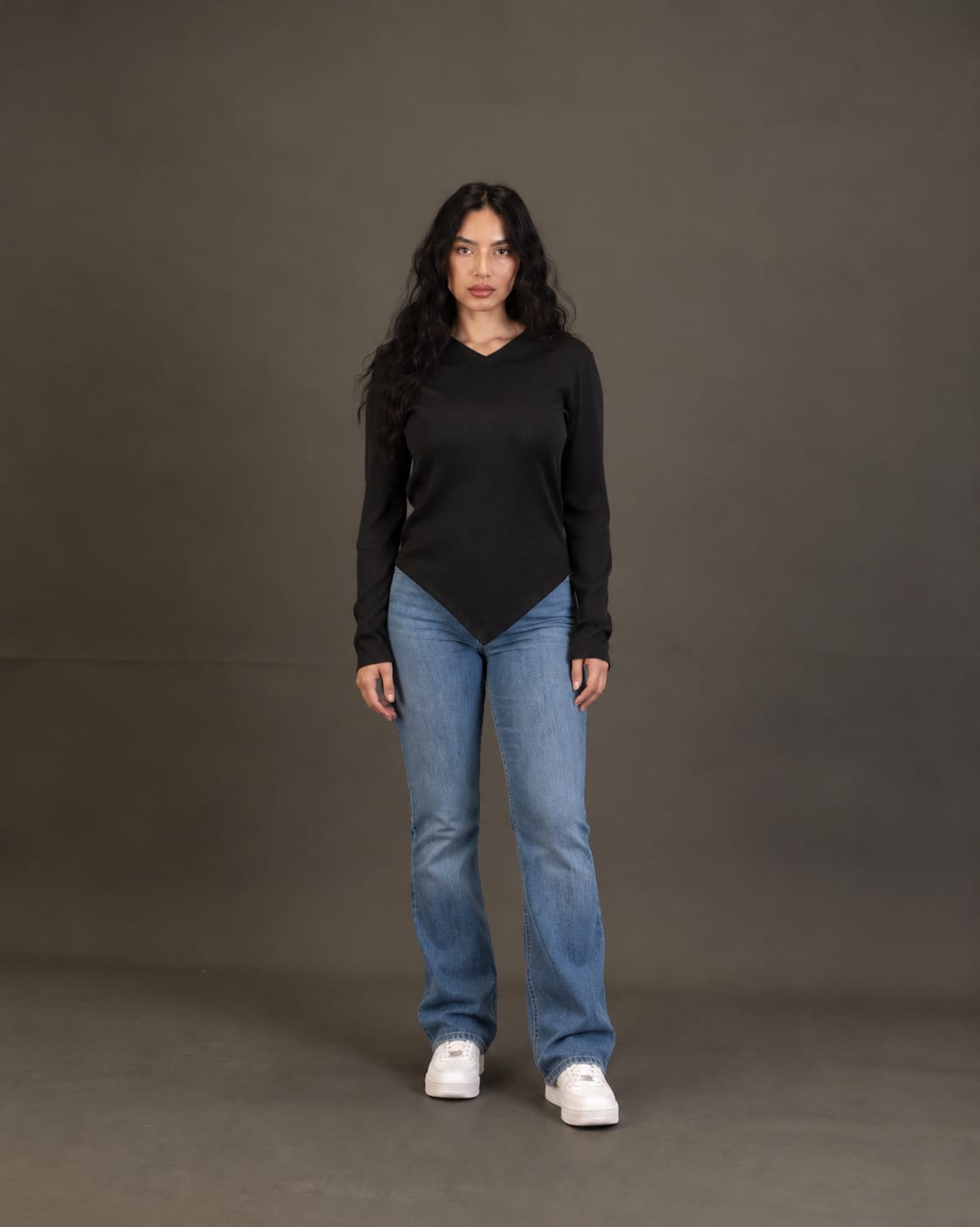 Basic Ribbed Pullover in Black